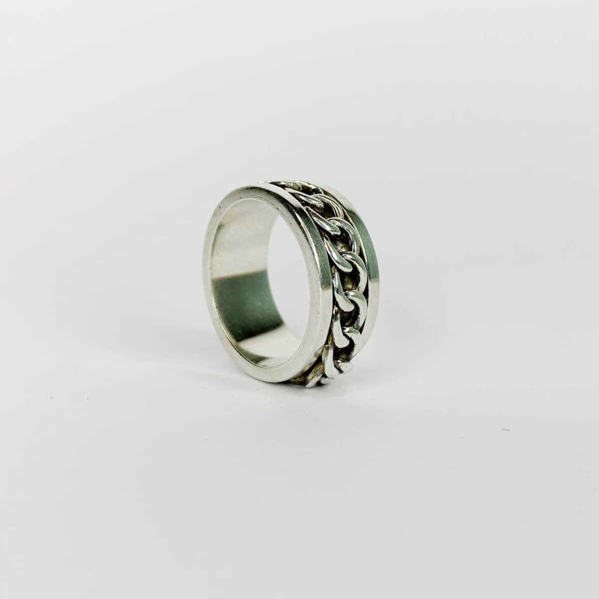 Sleek and Stylish: 925 Silver Chain Ring for Modern Elegance Nk-431