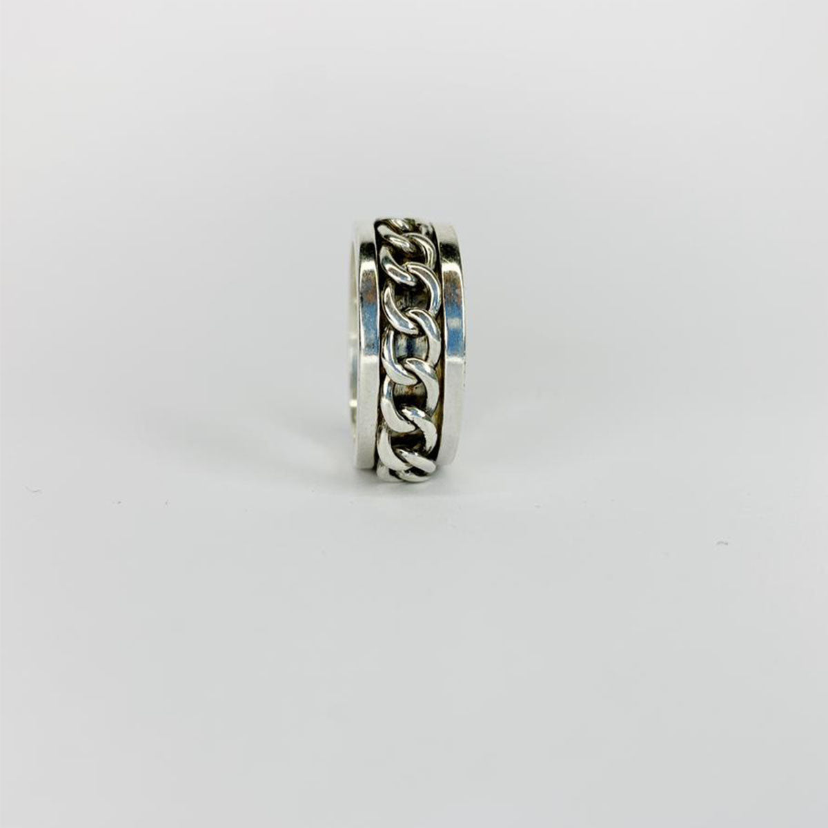 Sleek and Stylish: 925 Silver Chain Ring for Modern Elegance Nk-431